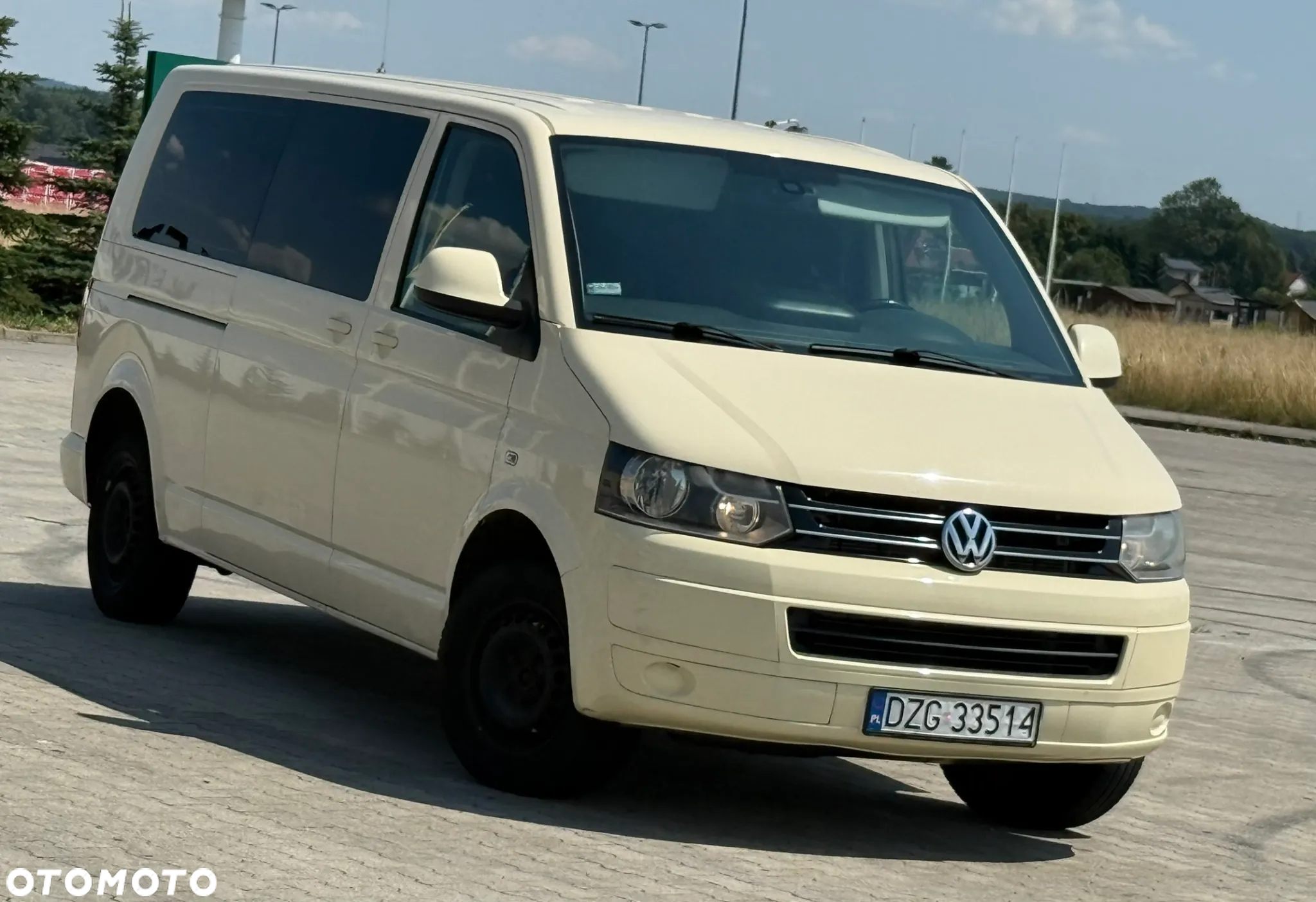 Volkswagen Caravelle - 3