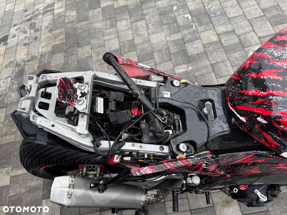 Aprilia Tuono - 28