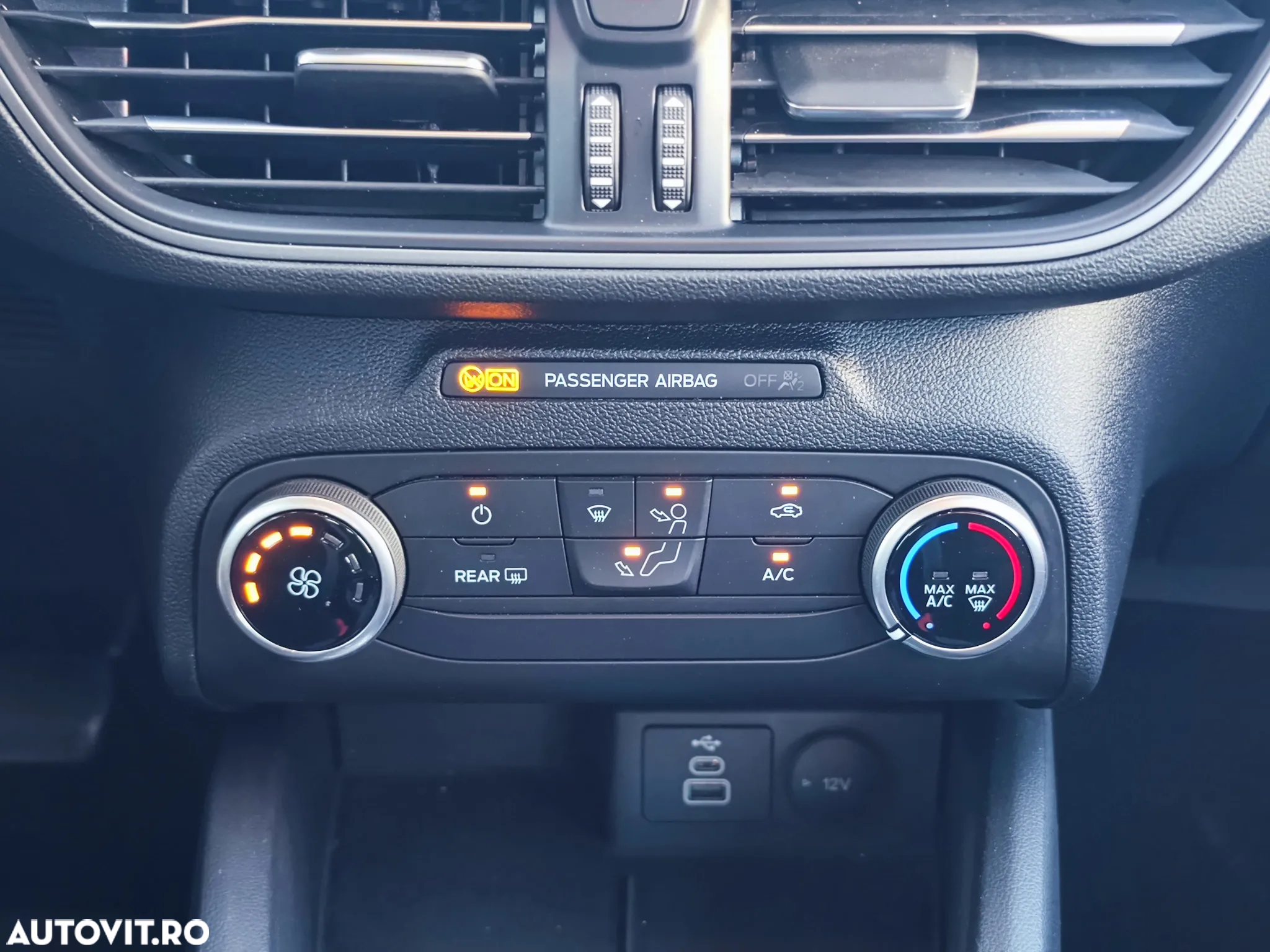 Ford Focus Turnier 1.5 EcoBlue Start-Stopp-System Aut. ACTIVE - 20