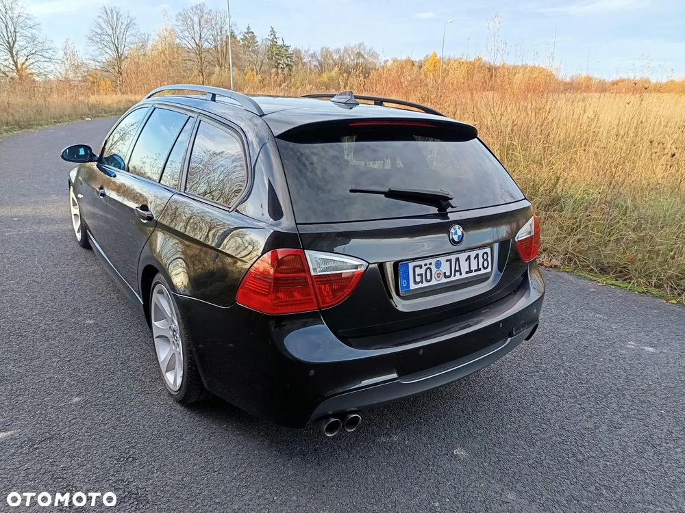 BMW Seria 3 325d DPF Touring - 17