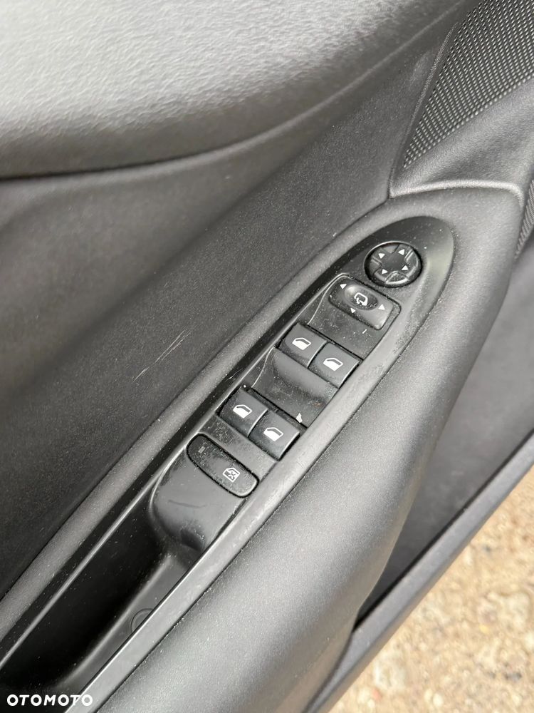 Citroën C4 1.2 e-THP Exclusive - 9