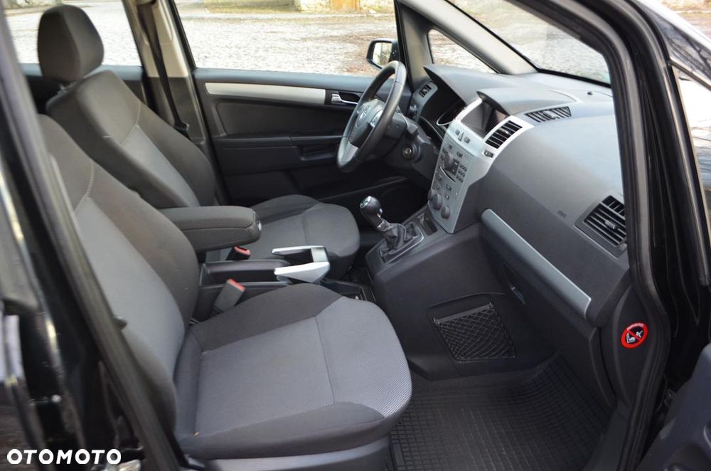 Opel Zafira 1.6 - 26