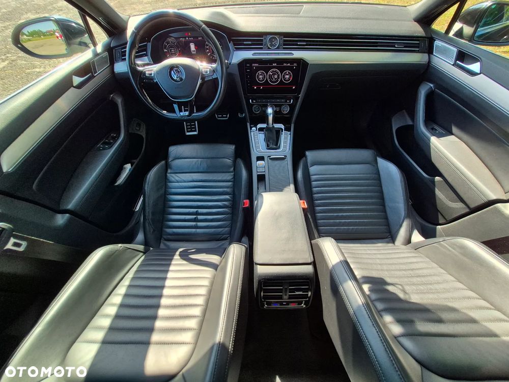 Volkswagen Passat 2.0 TDI Bi-Turbo BMT 4Mot Highline DSG - 24