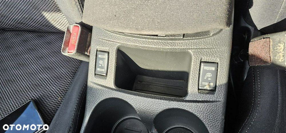 Nissan Qashqai+2 - 11