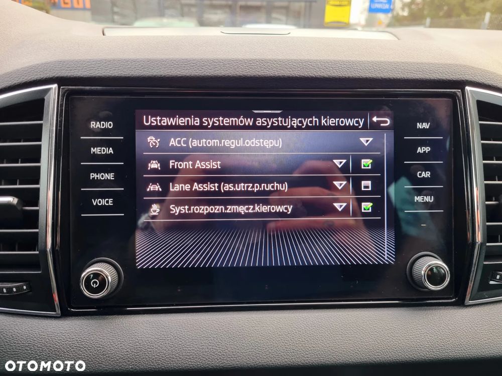 Skoda Karoq 1.5 TSI ACT 4x2 Style DSG - 23