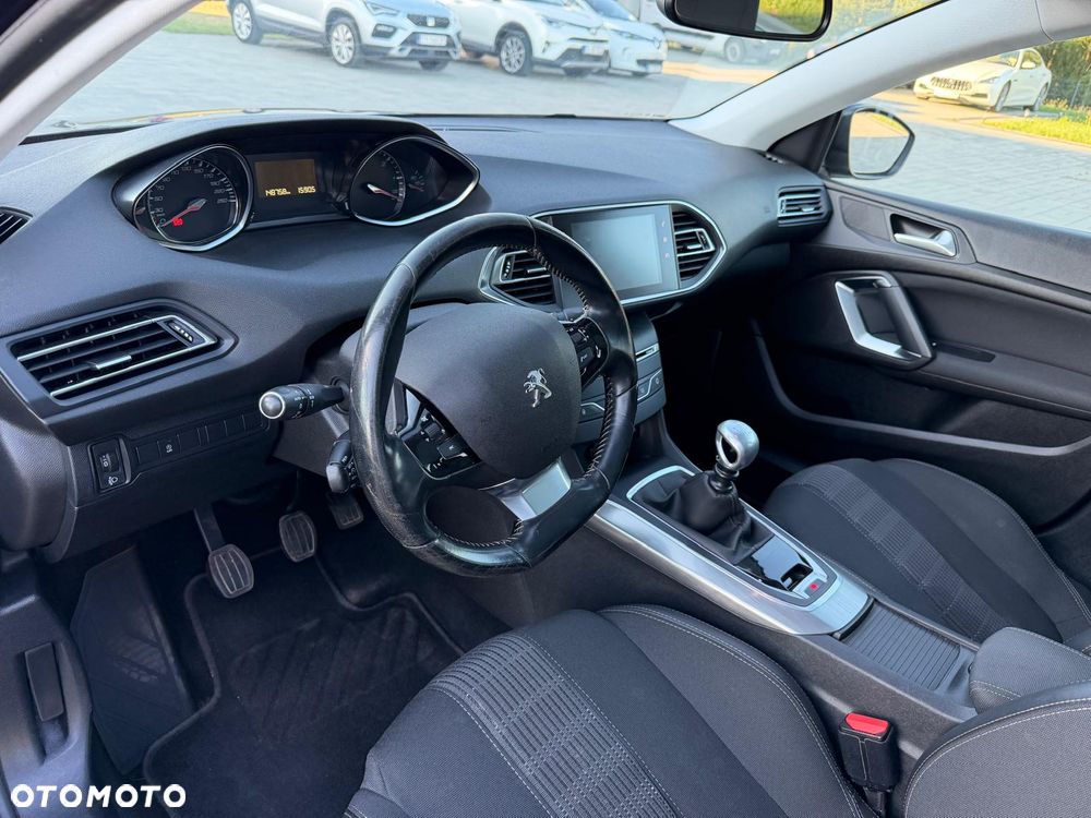 Peugeot 308 BlueHDi FAP 130 Stop & Start Allure Pack - 9