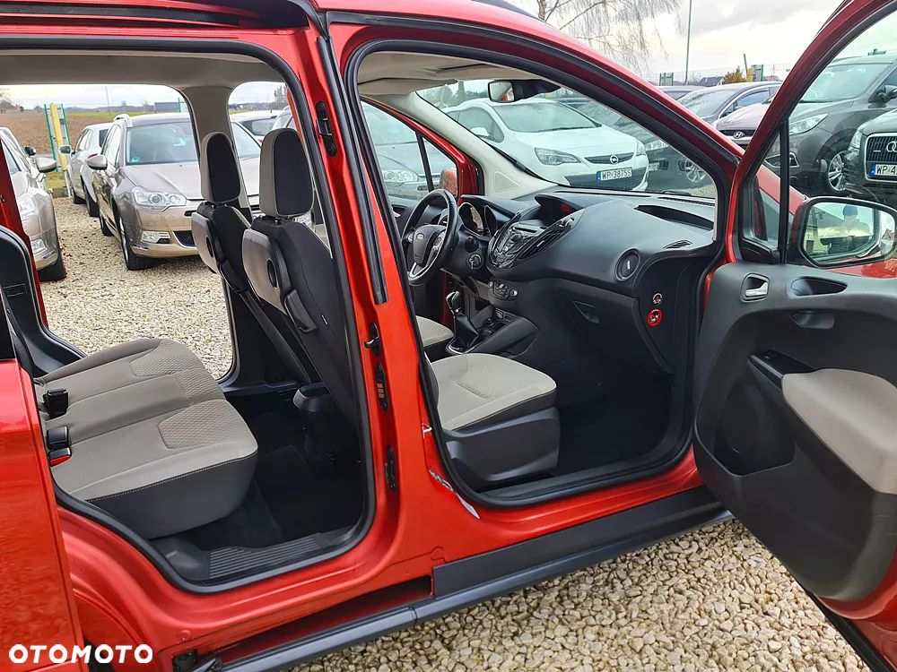 Ford Tourneo Courier 1.5 TDCi Titanium - 11