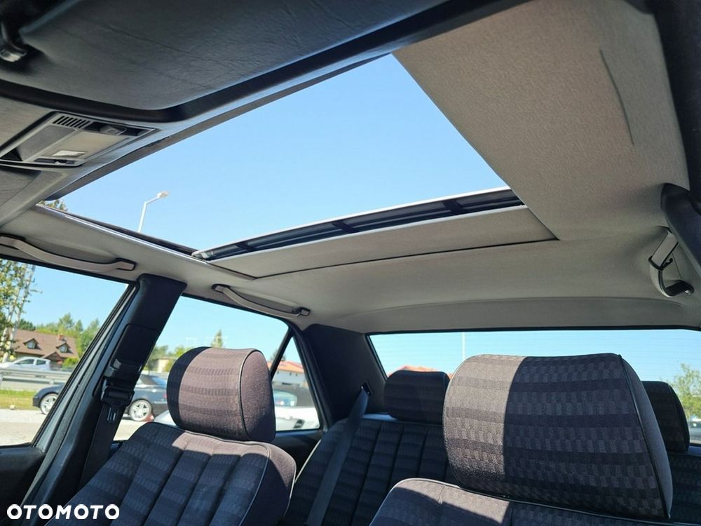 Mercedes-Benz W201 (190) - 14