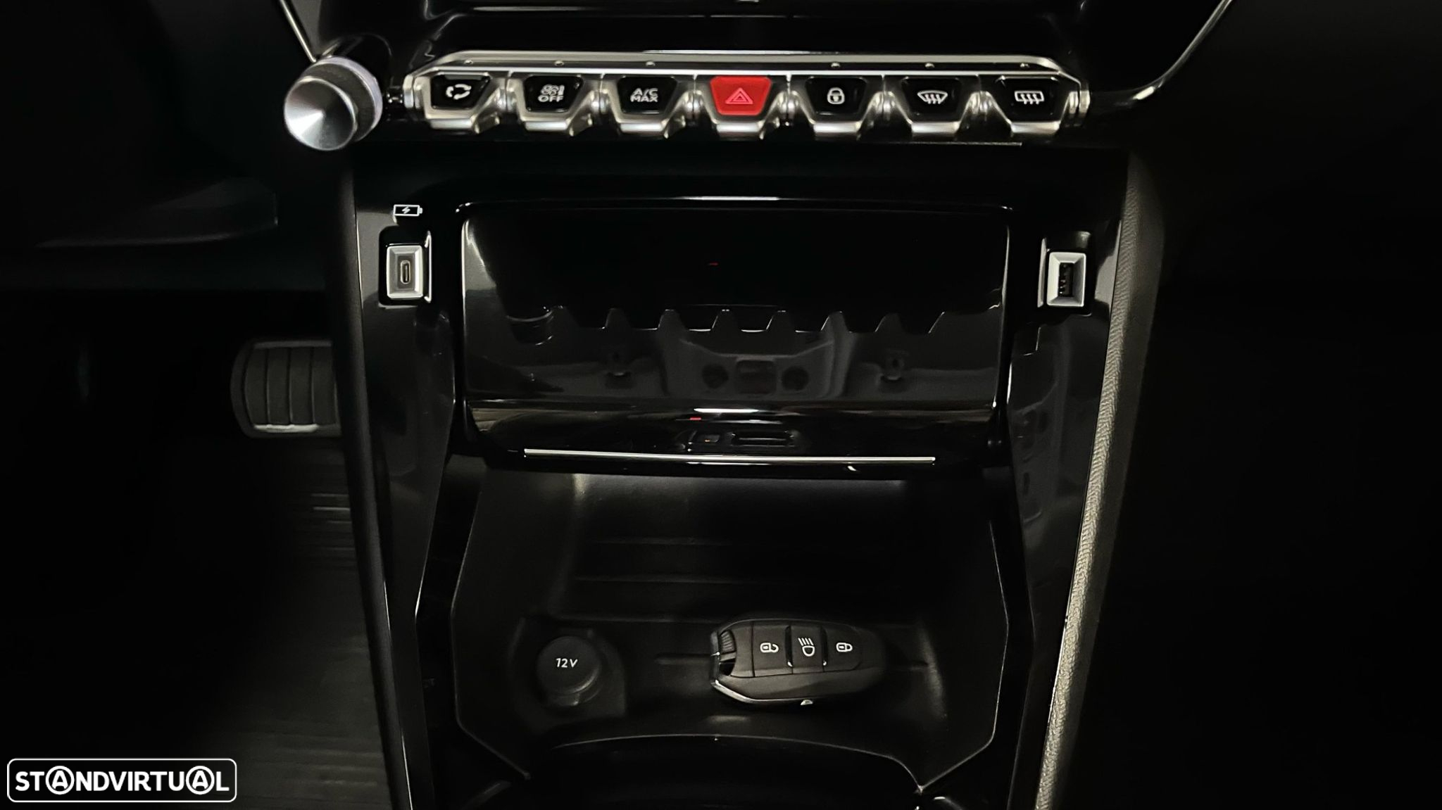 Peugeot e-2008 50 kWh Allure - 34