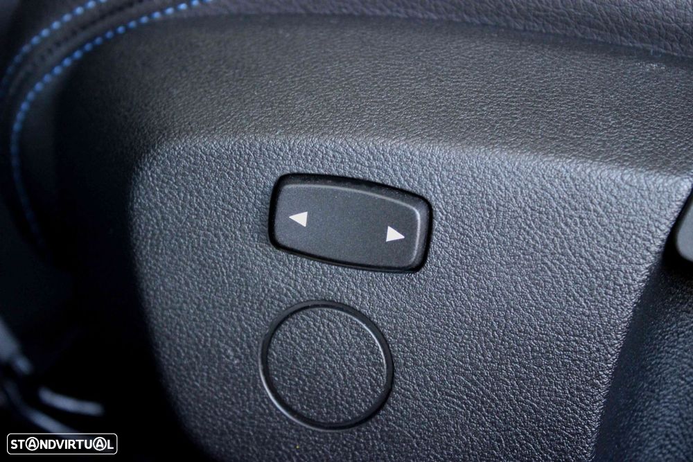 BMW 116 d Pack 50 anos M Auto - 26