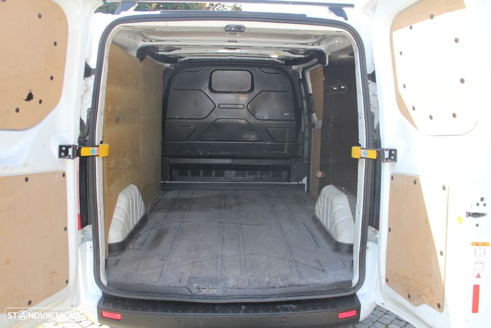 Ford TRANSIT 2.0 TDCI - 3 LUG. A/C - IVA DEDUTIVEL - 10