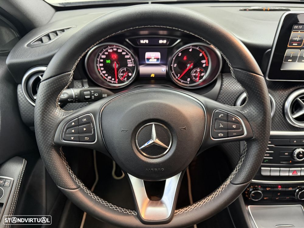 Mercedes-Benz A 180 d Urban - 23