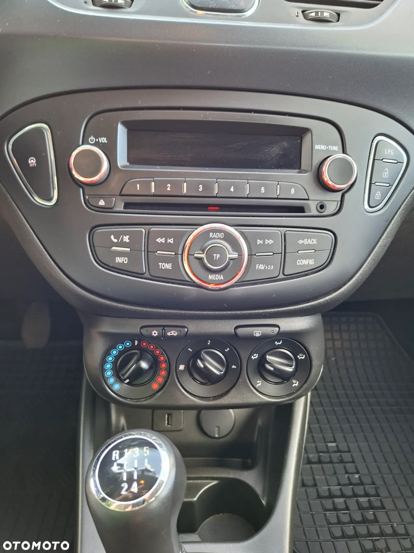Opel Corsa - 10