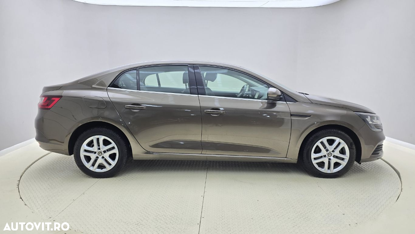 Renault Megane - 5