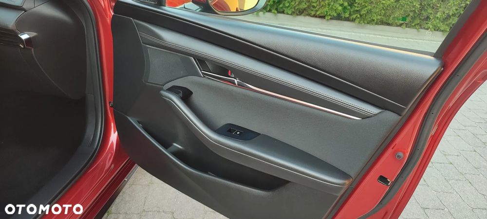 Mazda 3 SKYACTIV-G 2.0 M-Hybrid SELECTION - 18