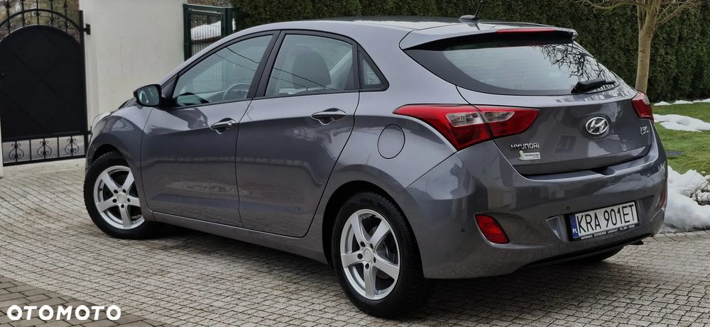 Hyundai i30 1.6 Fifa World Cup Edition - 17