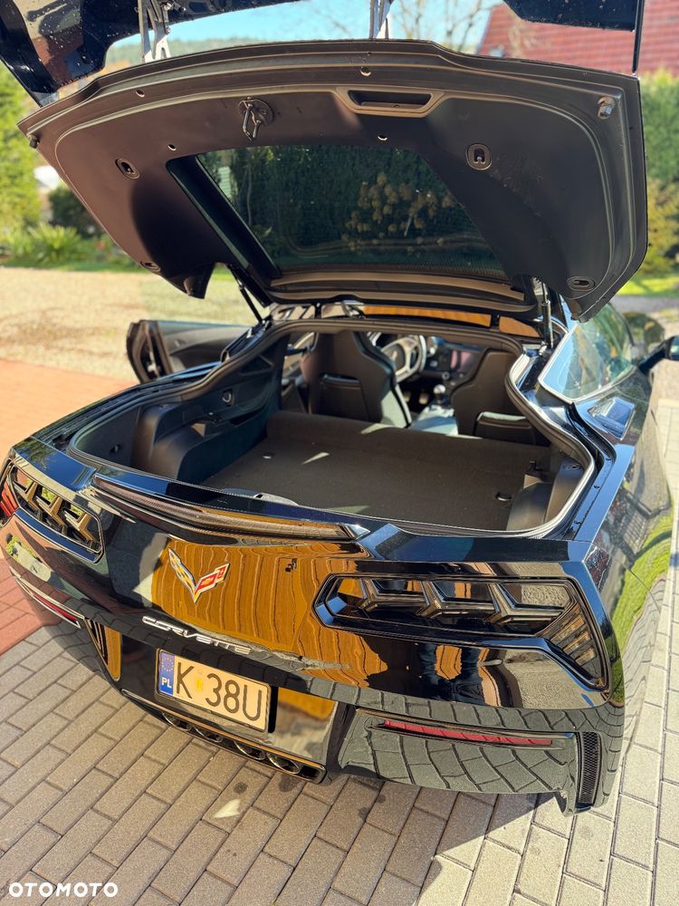 Chevrolet Corvette - 10
