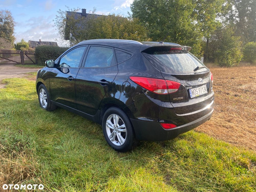 Hyundai ix35 1.7 CRDi 2WD blue Finale Silver - 8