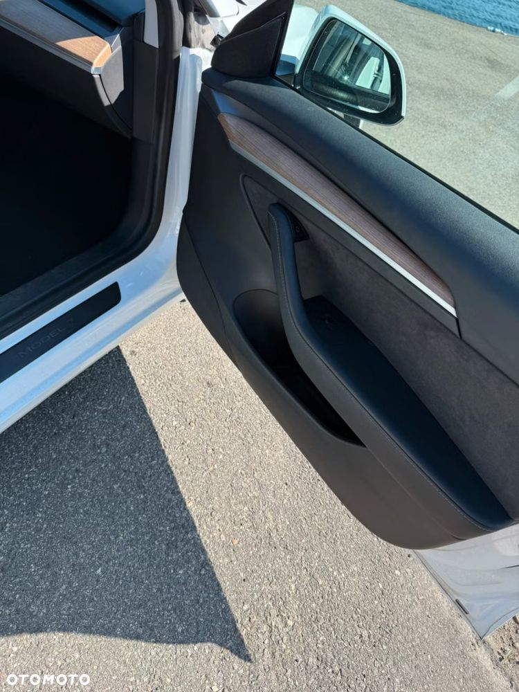 Tesla Model 3 Langstreckenbatterie Allradantrieb Dual Motor - 14