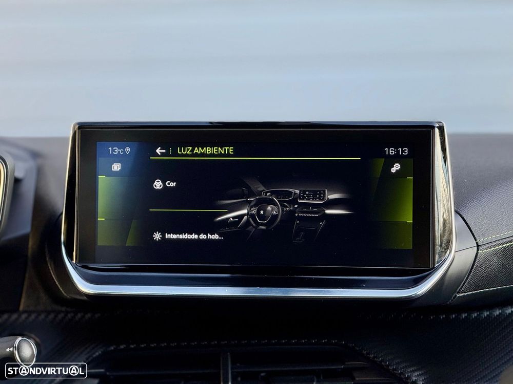 Peugeot 2008 1.2 PureTech GT Line EAT8 - 33