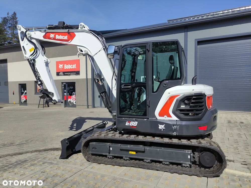 Bobcat E88 - 9