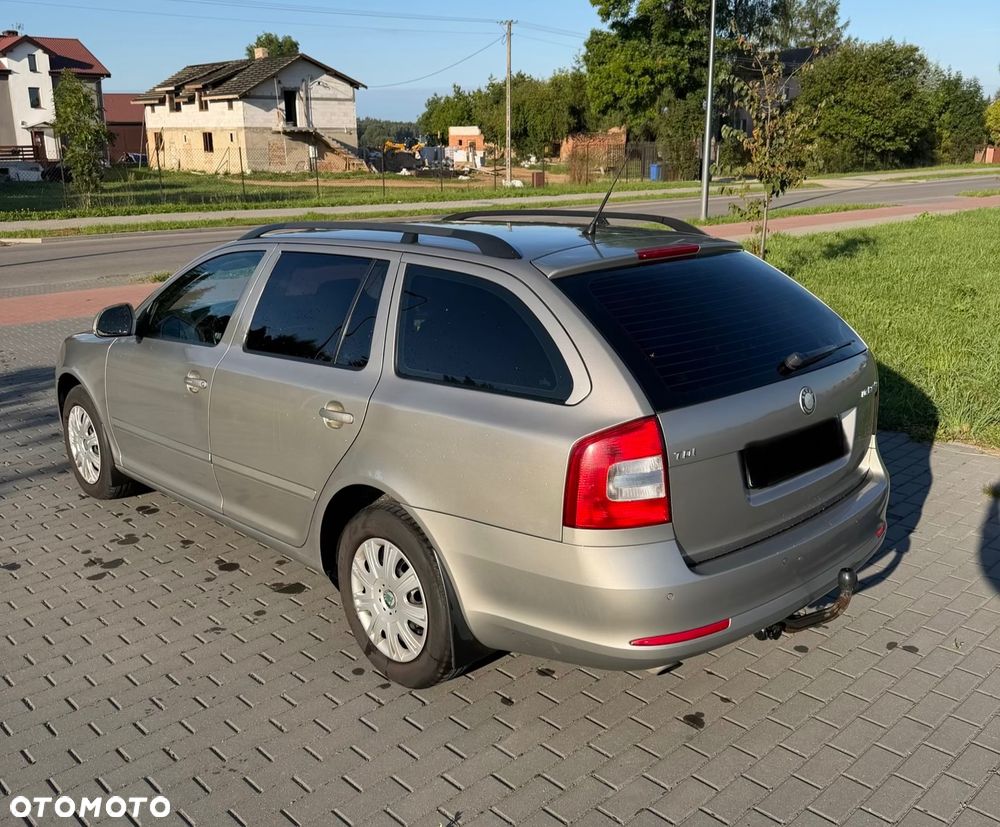 Skoda Octavia 1.6 TDI Classic DSG - 13