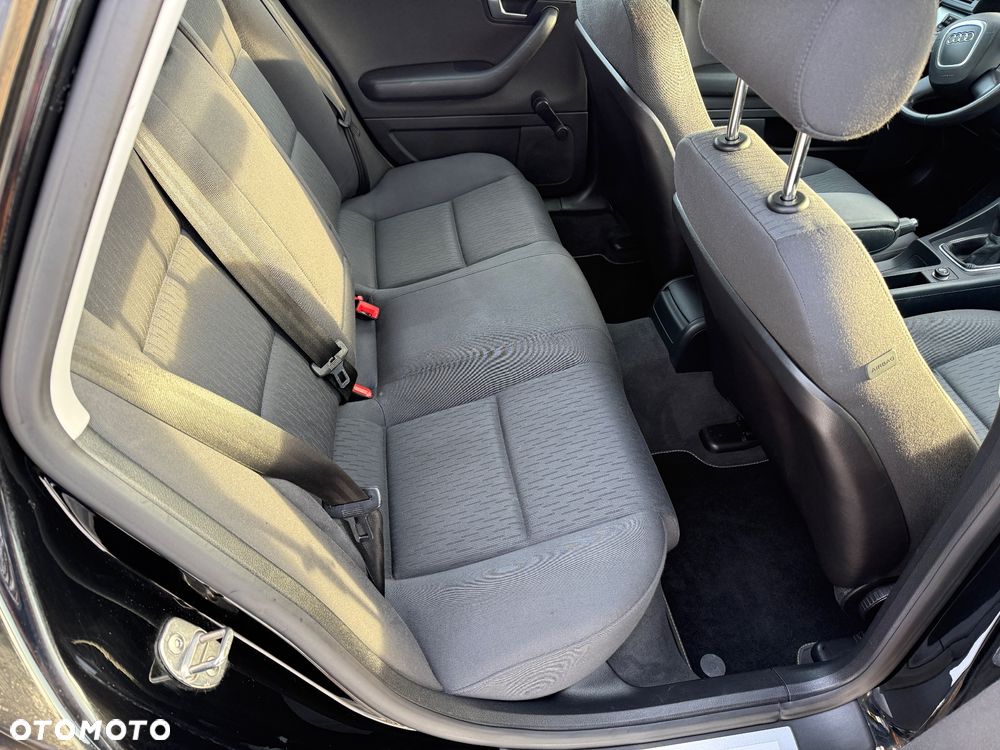 Audi A4 Avant 2.0 TDI DPF - 14