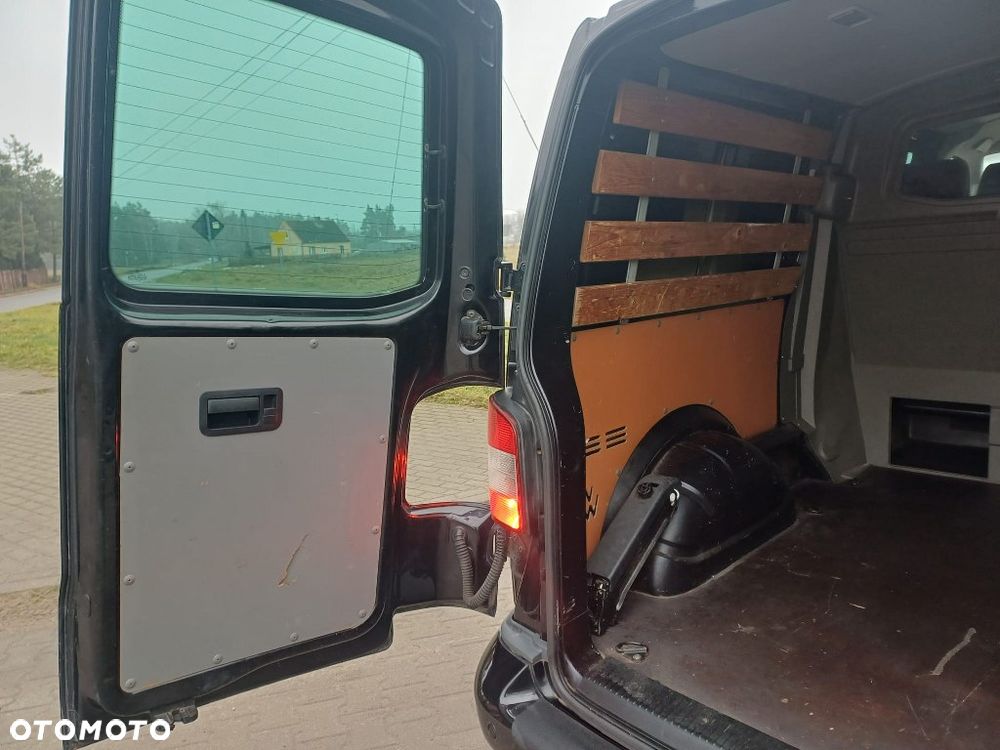 Volkswagen Transporter - 13