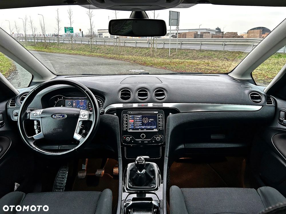 Ford S-Max 2.0 TDCi DPF Titanium - 24