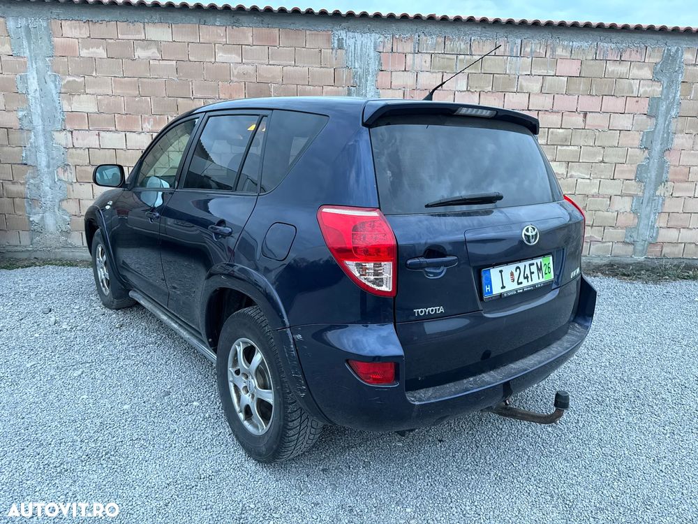 Toyota RAV4 2.2 D-CAT 4x4 Executive - 4