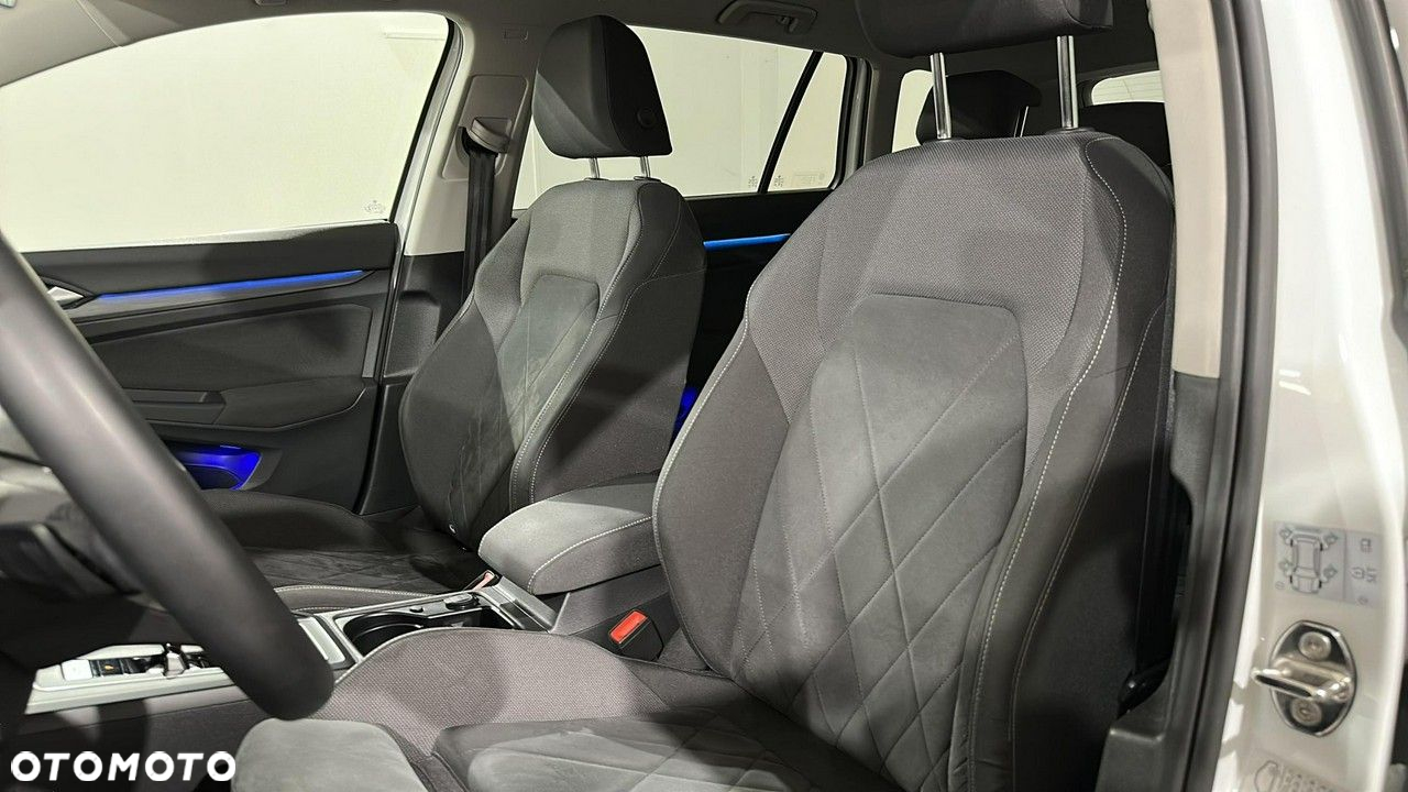 Volkswagen Golf - 12