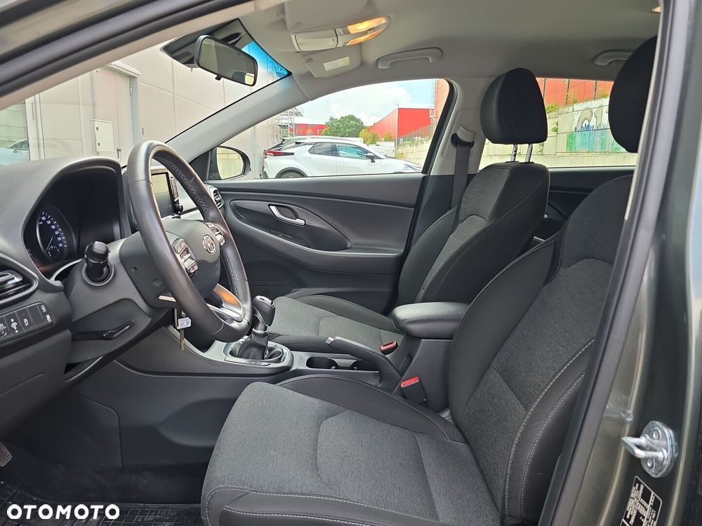 Hyundai i30 1.5 T-GDI 48V Smart - 12