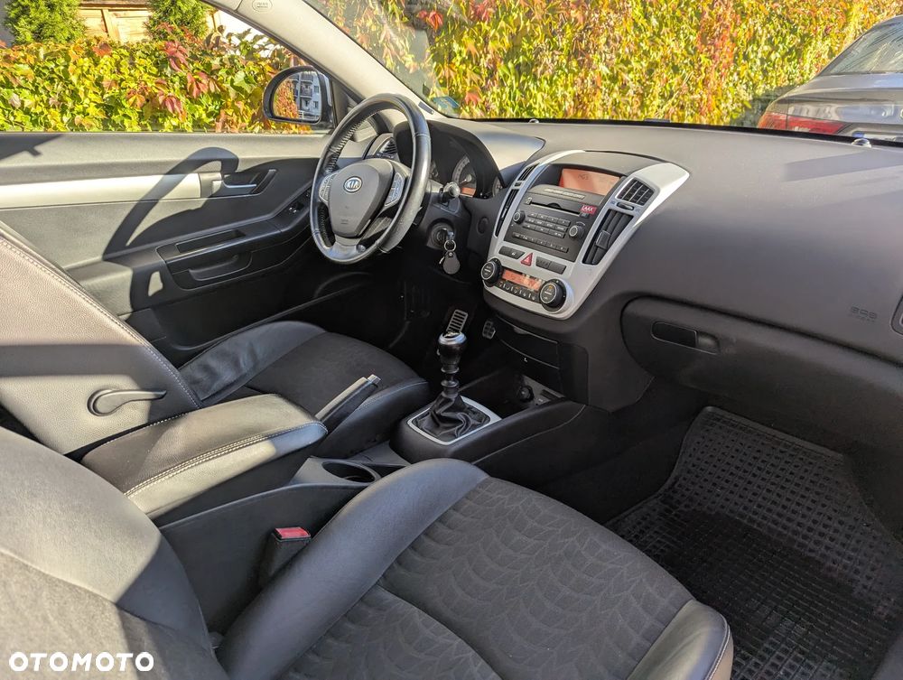 Kia ProCeed 2.0 Optimum + - 12