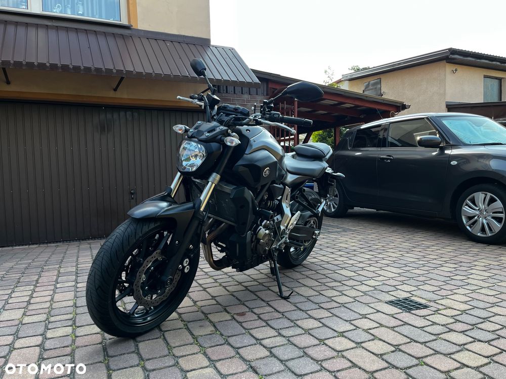 Yamaha MT - 6