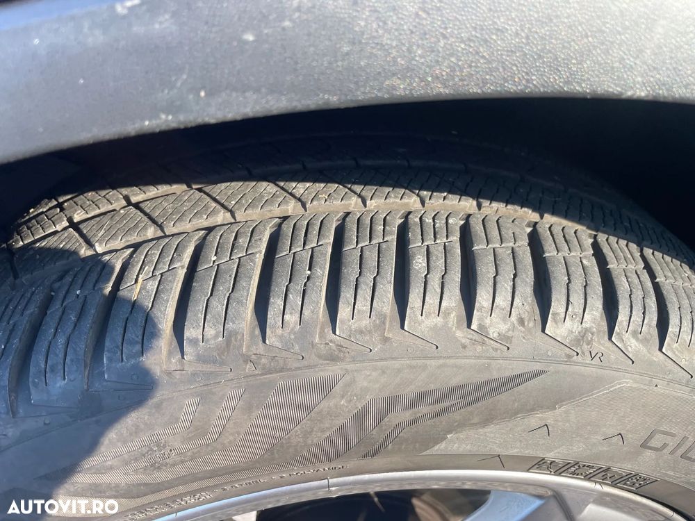 Volkswagen Touareg - 30