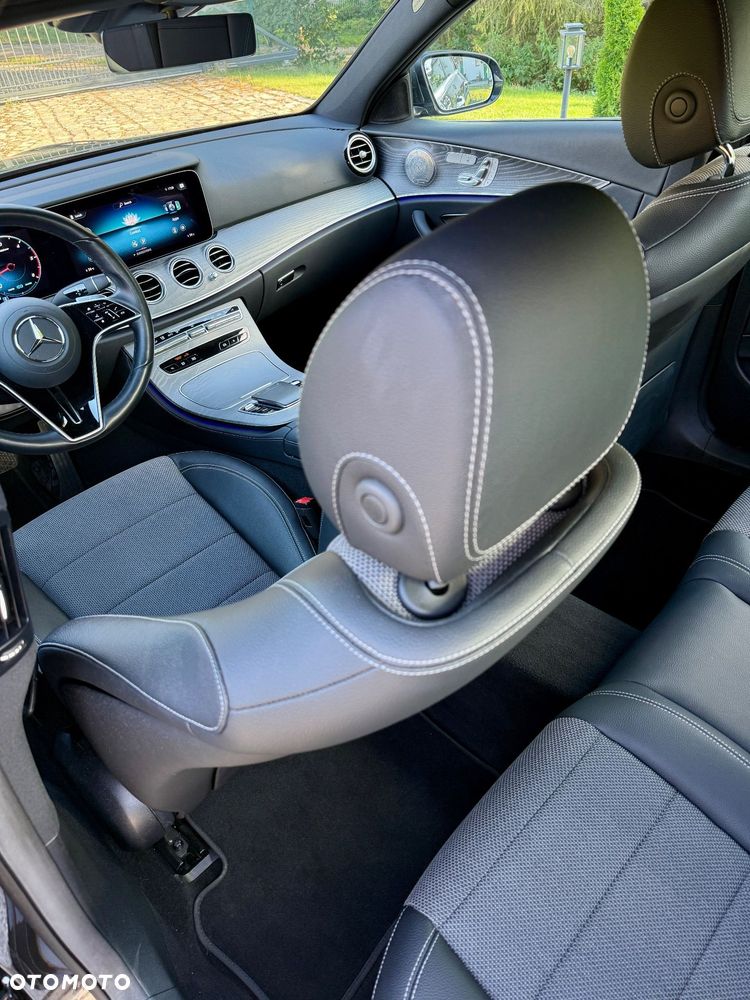 Mercedes-Benz Klasa E 300 d 4-Matic Avantgarde - 23