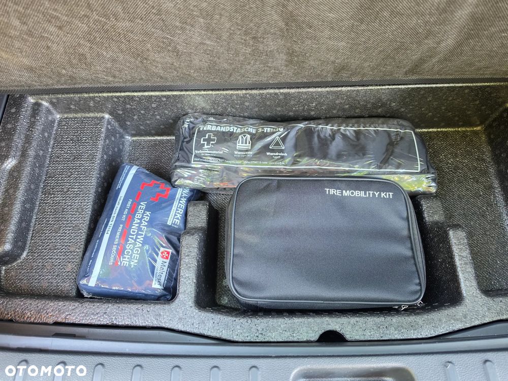 Hyundai Tucson 1.6 Turbo 2WD Navi - 38