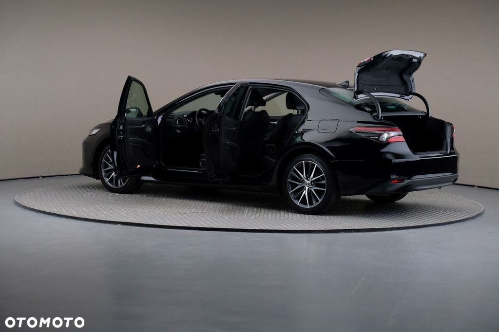 Toyota Camry - 7
