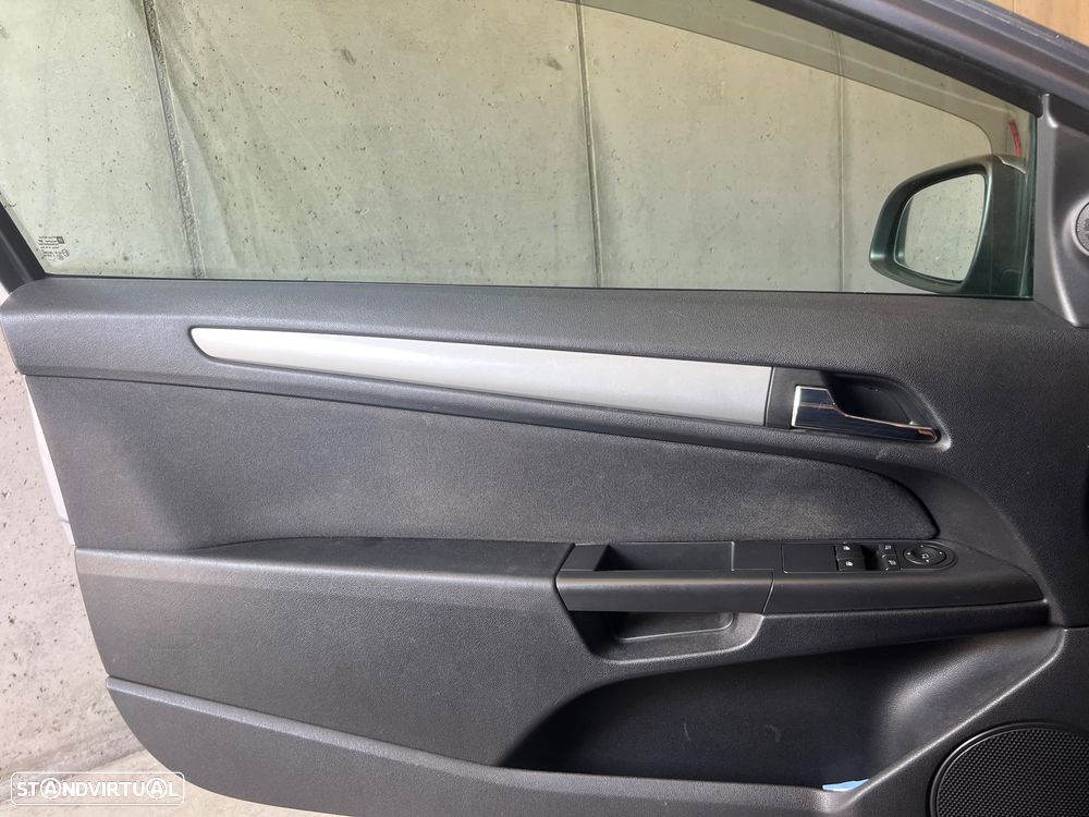 Opel Astra GTC 1.3 CDTI - 9