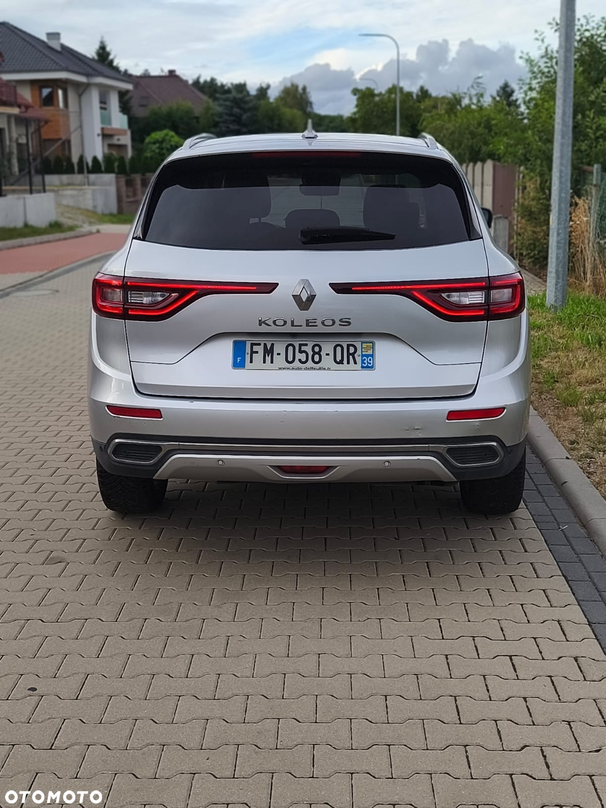 Renault Koleos 1.7 Blue dCi Zen X-Tronic - 4