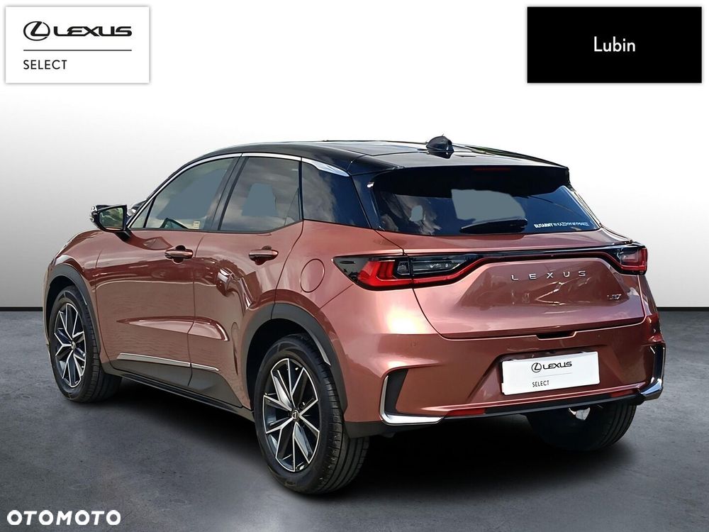 Lexus LBX 1.5 Hybrid Emotion - 4