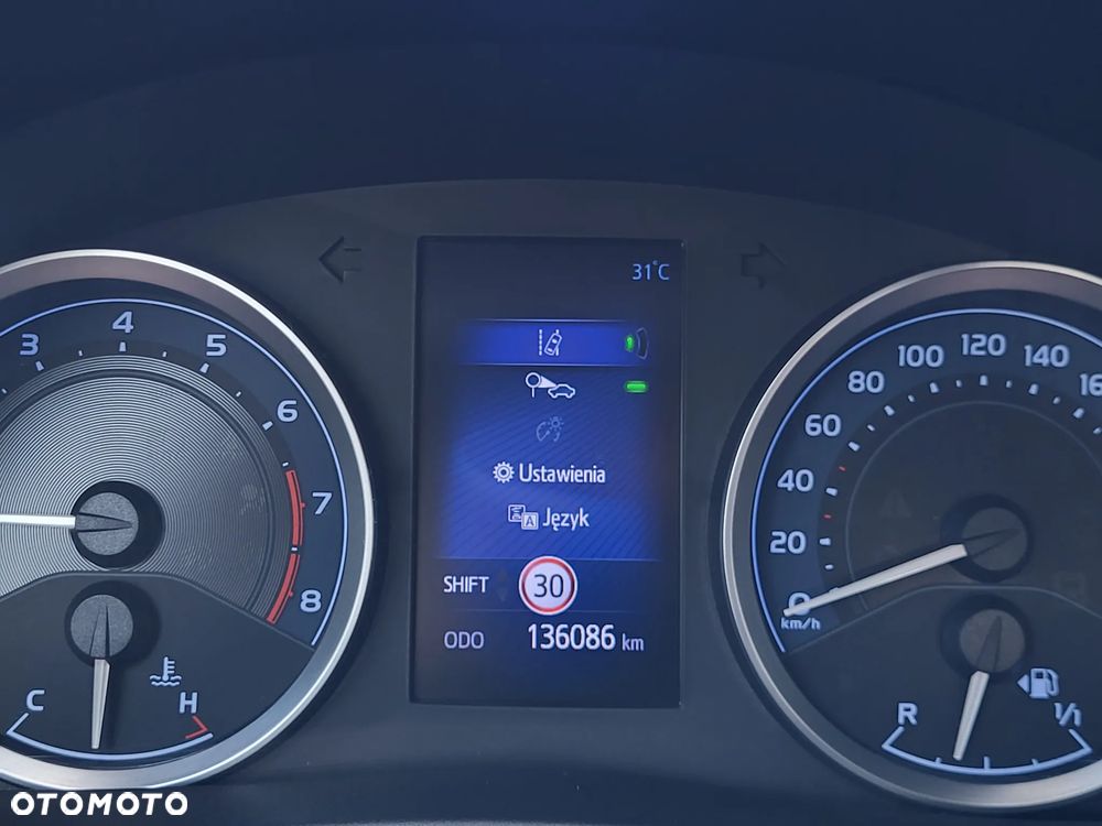 Toyota Corolla - 10