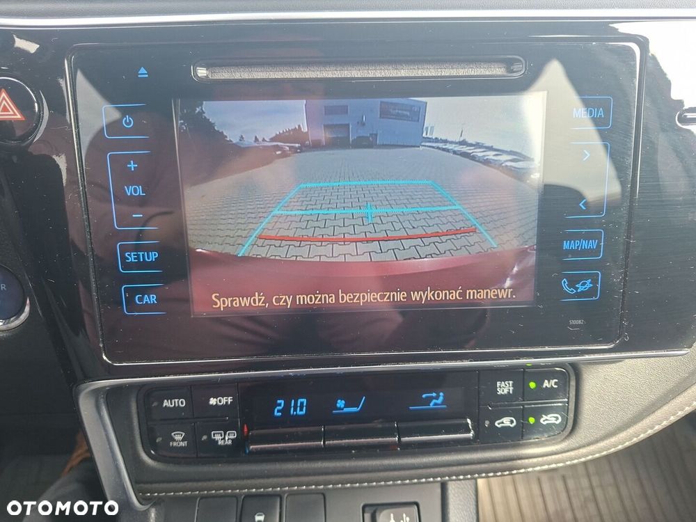 Toyota Auris - 17