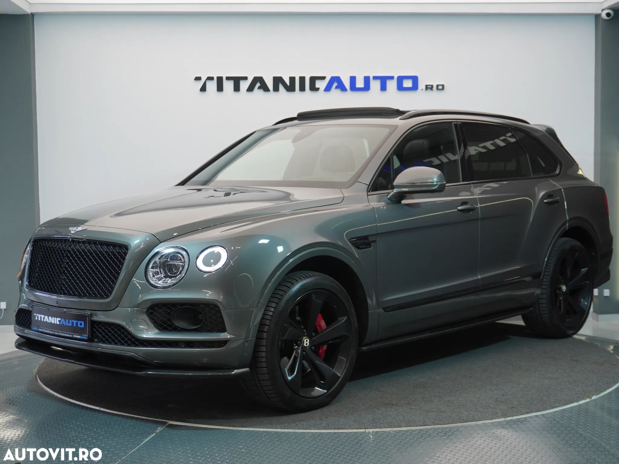 Bentley Bentayga - 1