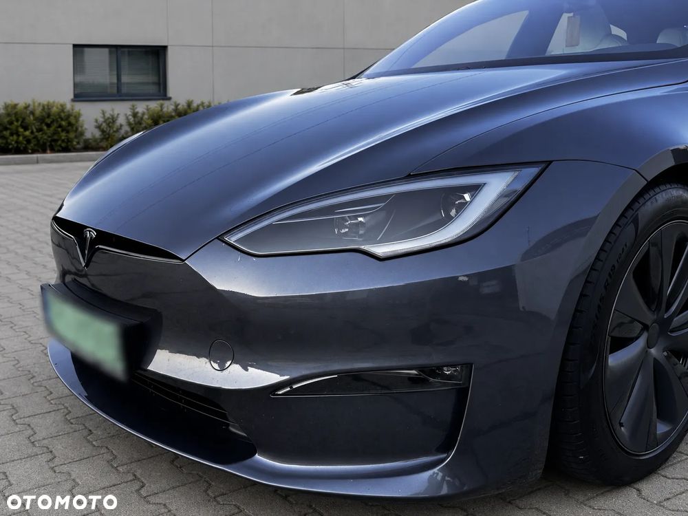 Tesla Model S AWD - 13
