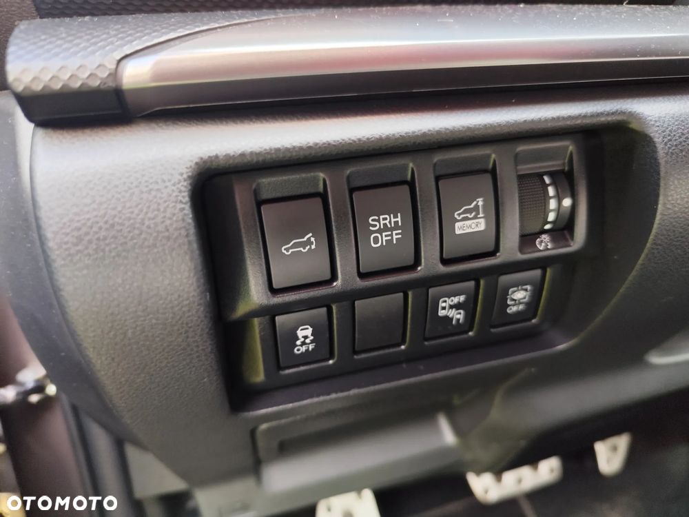 Subaru Forester 2.0 i Exclusive Special (EyeSight) Lineartronic - 14