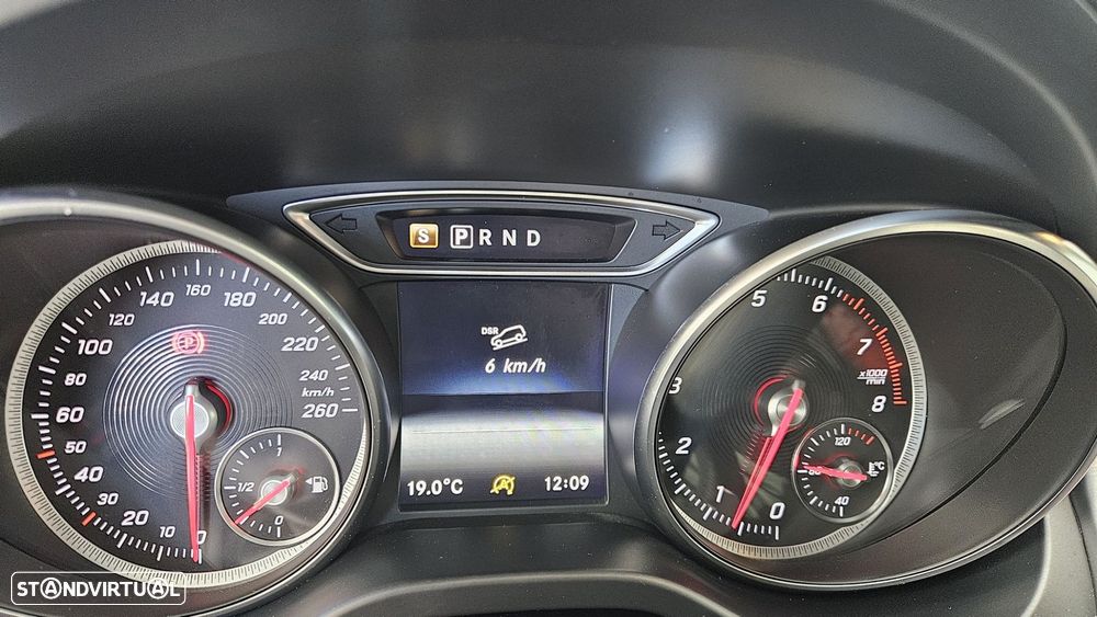 Mercedes-Benz GLA 250 AMG Line 4-Matic - 10