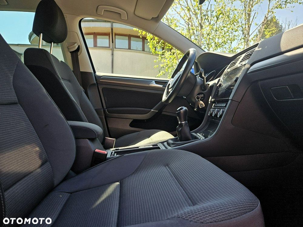 Volkswagen Golf 1.0 TSI (BlueMotion Technology) Comfortline - 5