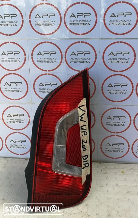 Farolim traseiro direito VW UP de 2014. - 1