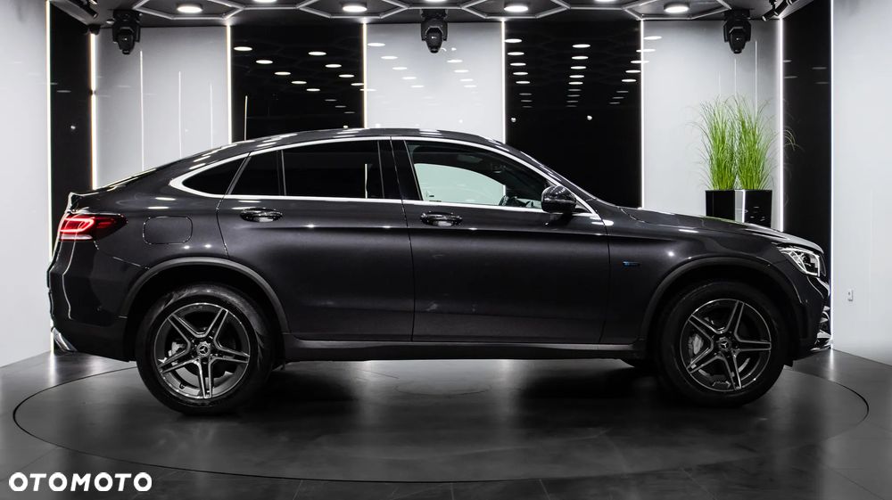 Mercedes-Benz GLC 300 e 4-Matic Business Edition - 8
